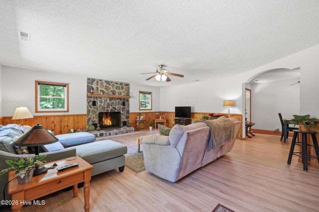 562 Sunny Lane, Marble, NC 28905