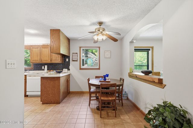 562 Sunny Lane, Marble, NC 28905