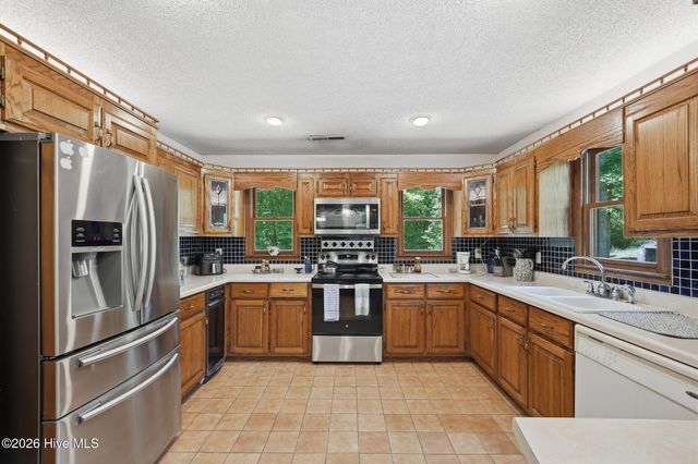562 Sunny Lane, Marble, NC 28905