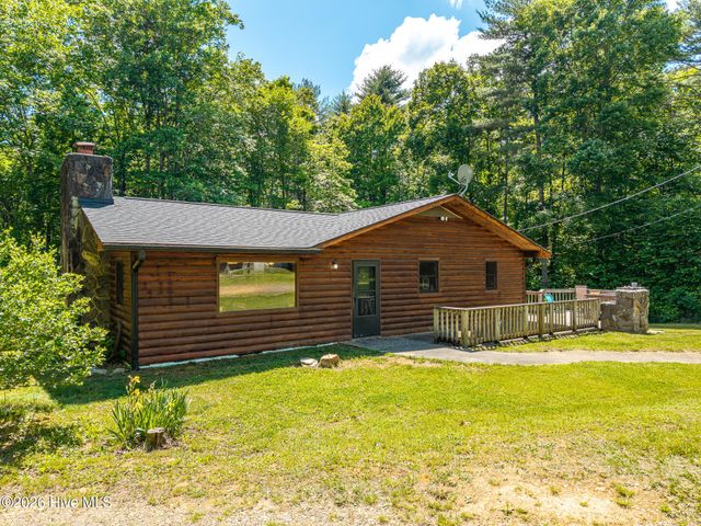 562 Sunny Lane, Marble, NC 28905