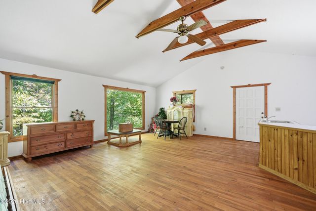 562 Sunny Lane, Marble, NC 28905
