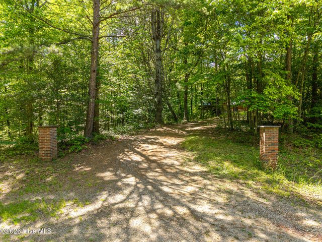 562 Sunny Lane, Marble, NC 28905