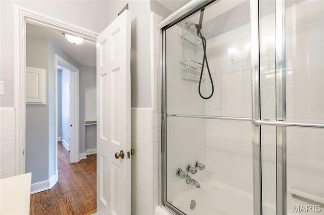 7539 Oxford Drive 2W, Clayton, MO 63105