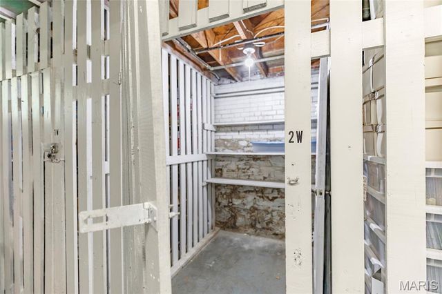 7539 Oxford Drive 2W, Clayton, MO 63105