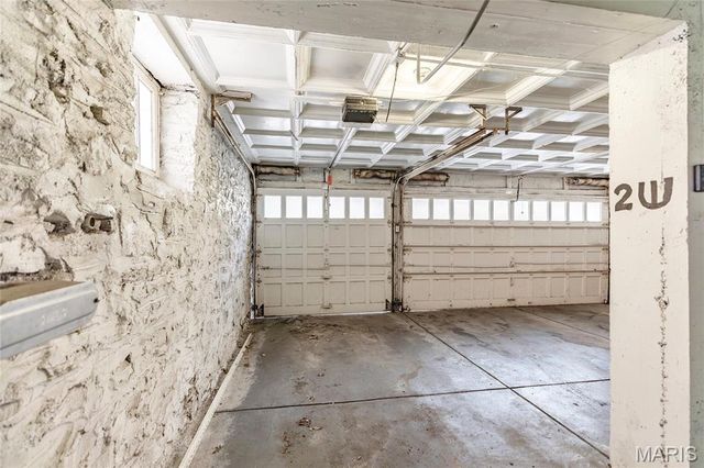 7539 Oxford Drive 2W, Clayton, MO 63105