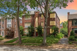 7539 Oxford Drive 2W, Clayton, MO 63105