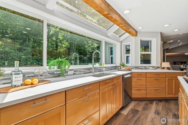 9408 370th Place SE, Snoqualmie, WA 98065
