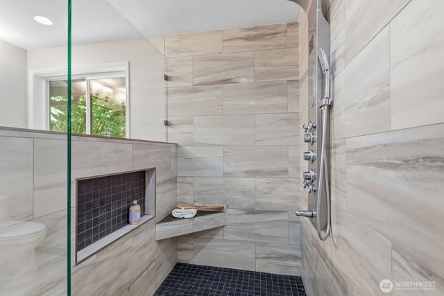 9408 370th Place SE, Snoqualmie, WA 98065