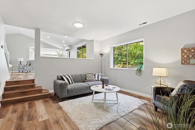 9408 370th Place SE, Snoqualmie, WA 98065