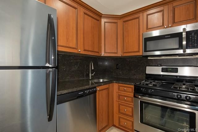 50 Fairfield Way GR13, Commack, NY 11725