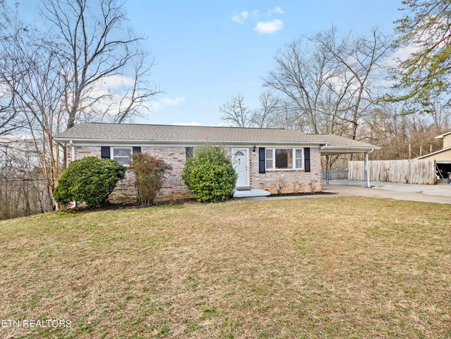 809 W Ridgecrest Drive, Kingston, TN 37763