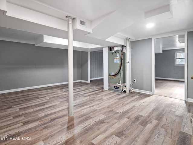 809 W Ridgecrest Drive, Kingston, TN 37763