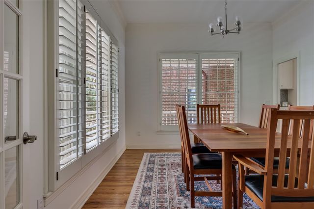 109 Wood TRL, West Lake Hills, TX 78746