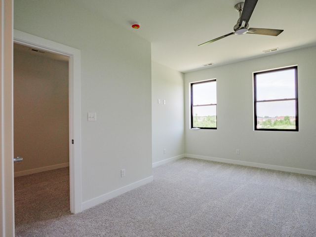 216 Sawgrass Drive, Crown Point, IN 46307
