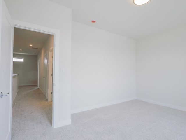 216 Sawgrass Drive, Crown Point, IN 46307
