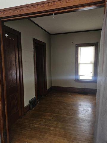 153 W Charles Street, Markesan, WI 53946