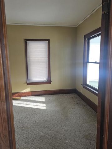 153 W Charles Street, Markesan, WI 53946