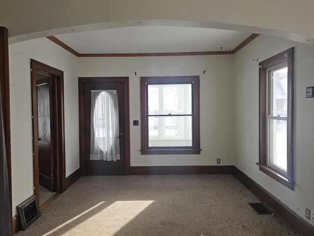 153 W Charles Street, Markesan, WI 53946