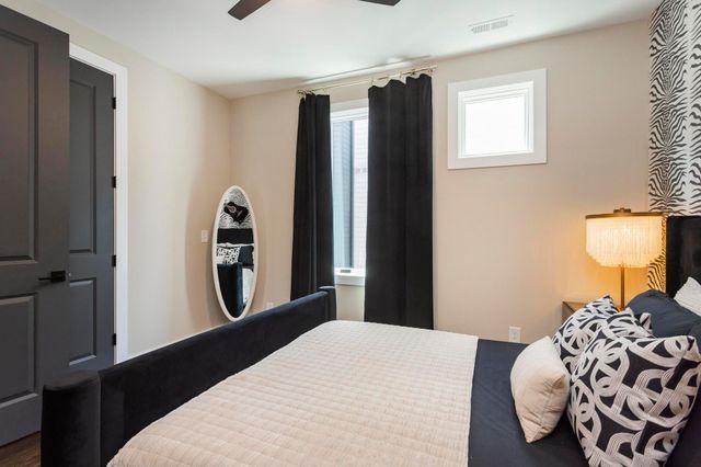 1015 Rev Dr Enoch Jones Blvd, Nashville, TN 37208