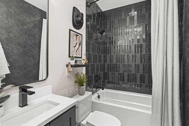 1015 Rev Dr Enoch Jones Blvd, Nashville, TN 37208