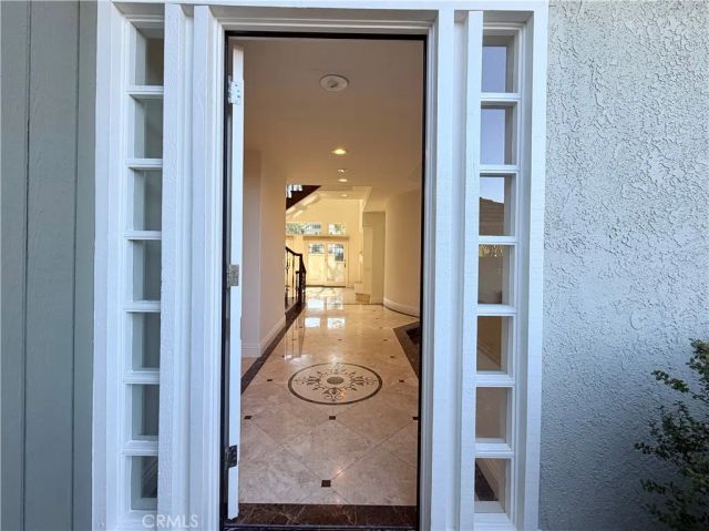 2 Vienna, Newport Beach, CA 92660
