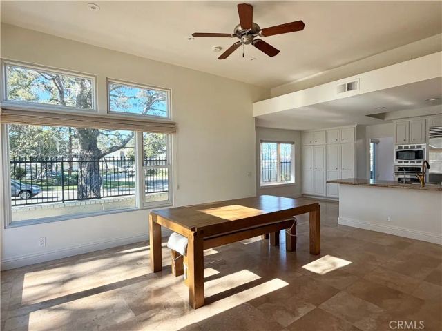 2 Vienna, Newport Beach, CA 92660