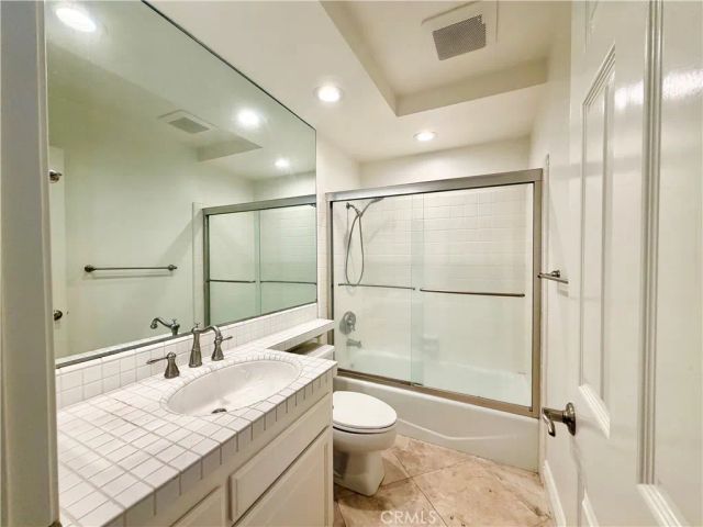 2 Vienna, Newport Beach, CA 92660