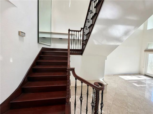 2 Vienna, Newport Beach, CA 92660