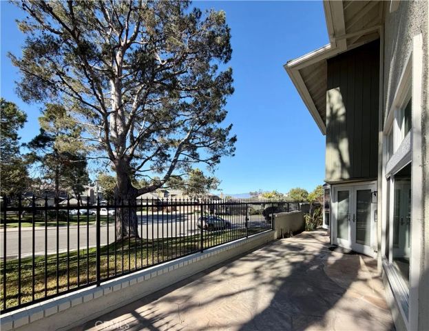 2 Vienna, Newport Beach, CA 92660