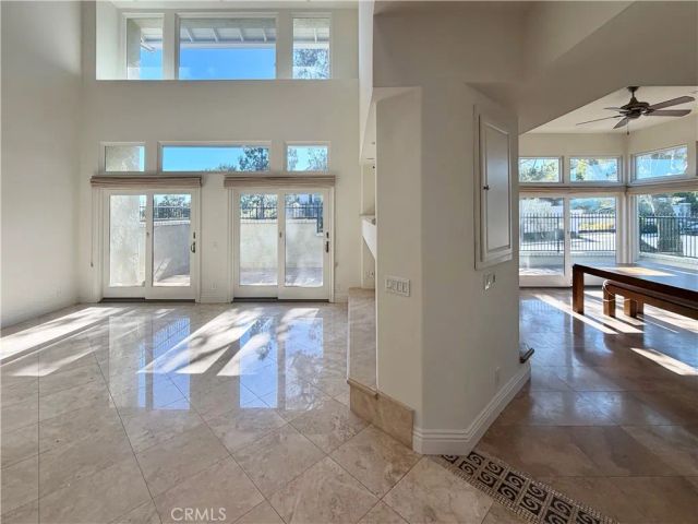 2 Vienna, Newport Beach, CA 92660