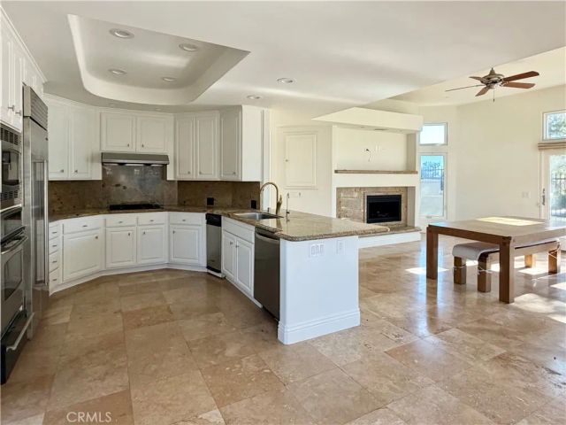 2 Vienna, Newport Beach, CA 92660