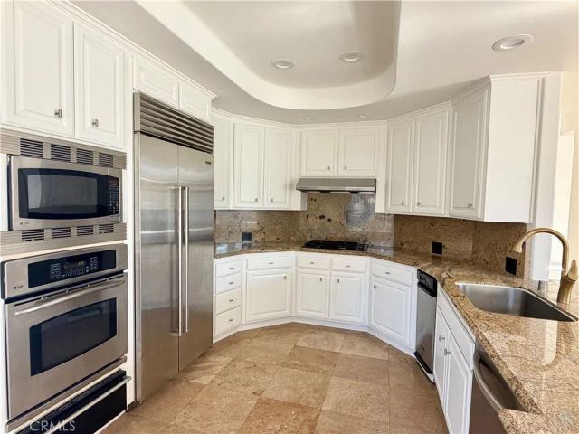 2 Vienna, Newport Beach, CA 92660