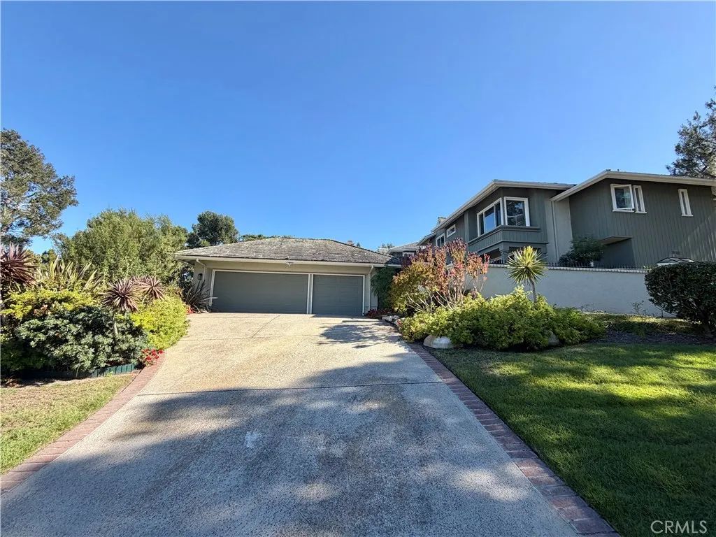 2 Vienna, Newport Beach, CA 92660