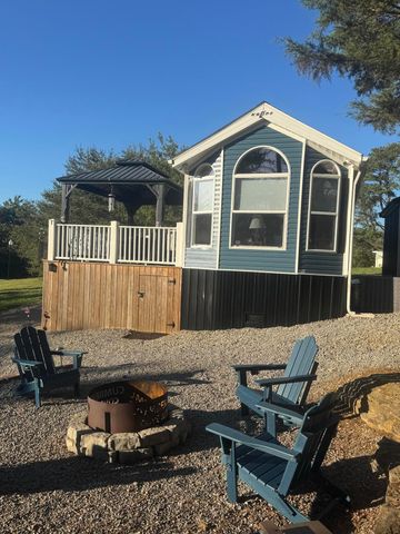 851 S Main Street 14, Jamestown, KY 42629