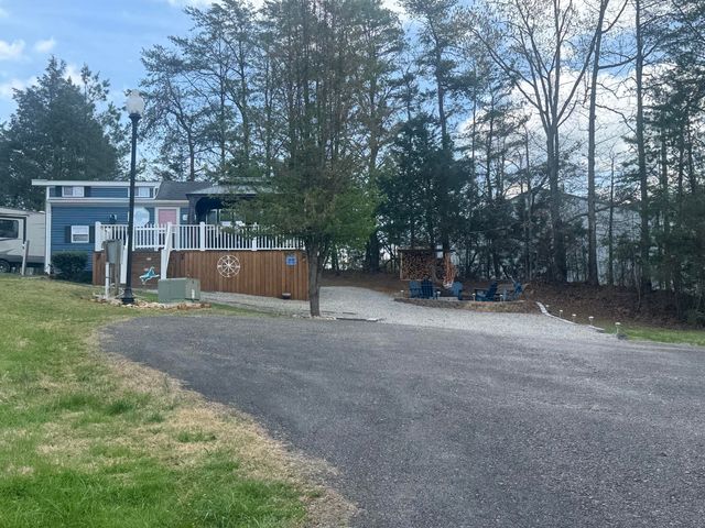 851 S Main Street 14, Jamestown, KY 42629