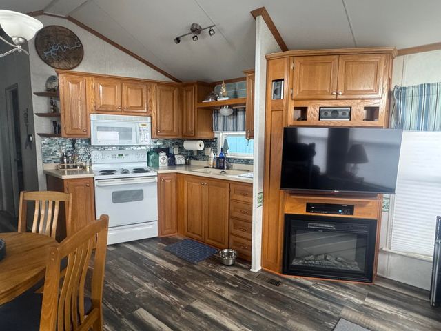 851 S Main Street 14, Jamestown, KY 42629