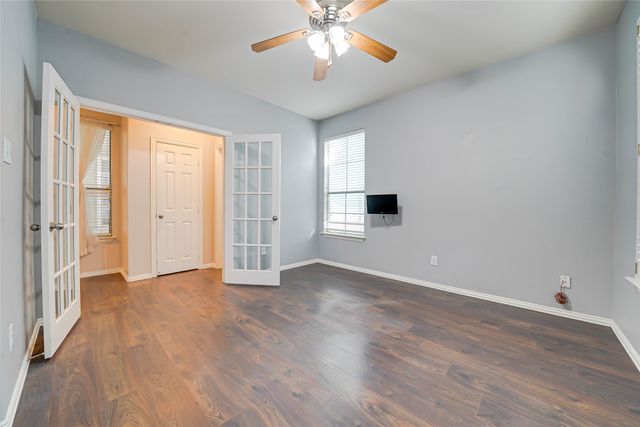 1316 Live Oak Lane, Savannah, TX 76227