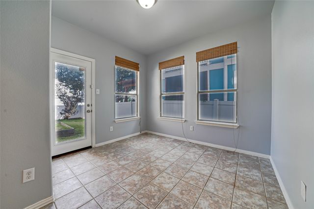 1316 Live Oak Lane, Savannah, TX 76227