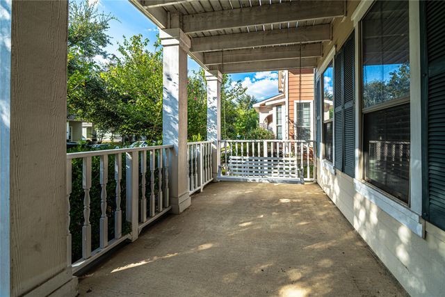 1316 Live Oak Lane, Savannah, TX 76227