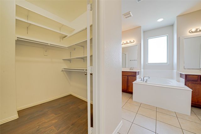 1316 Live Oak Lane, Savannah, TX 76227