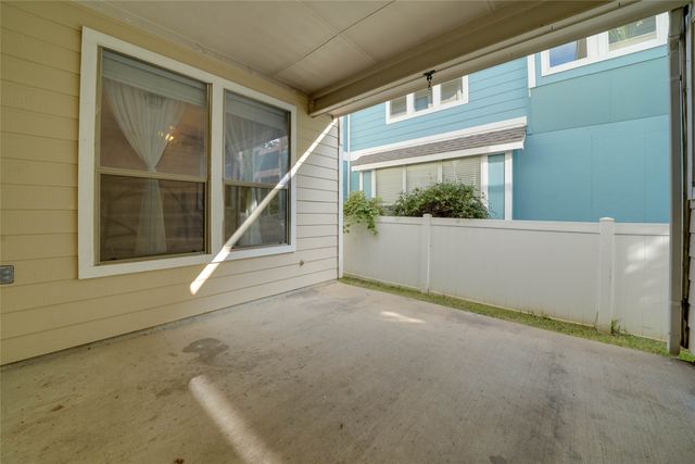 1316 Live Oak Lane, Savannah, TX 76227