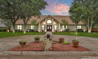 1505 30th, Hondo, TX 78861