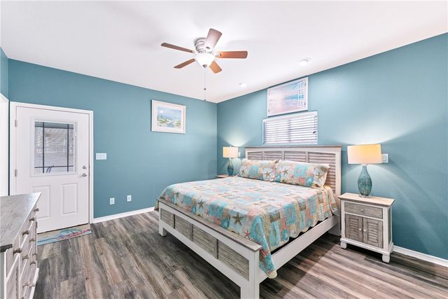 688 Morgan Circle, Port Aransas, TX 78373