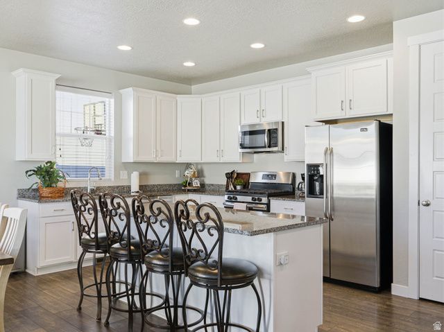 8014 S BARTON RIDGE RD, West Jordan, UT 84081