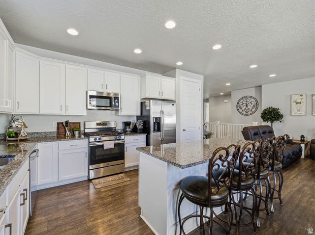 8014 S BARTON RIDGE RD, West Jordan, UT 84081