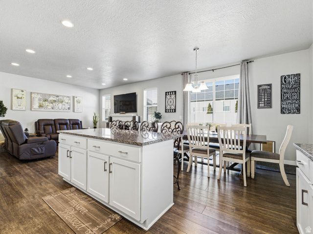 8014 S BARTON RIDGE RD, West Jordan, UT 84081