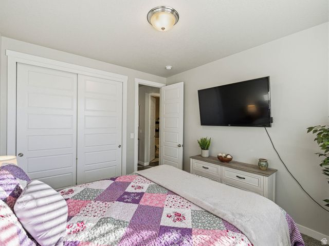 8014 S BARTON RIDGE RD, West Jordan, UT 84081