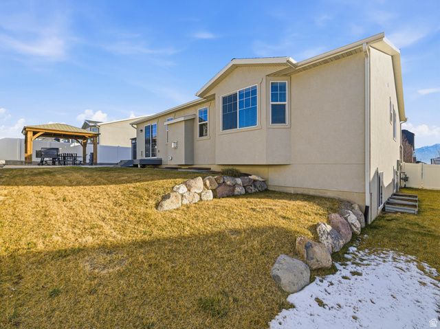 8014 S BARTON RIDGE RD, West Jordan, UT 84081