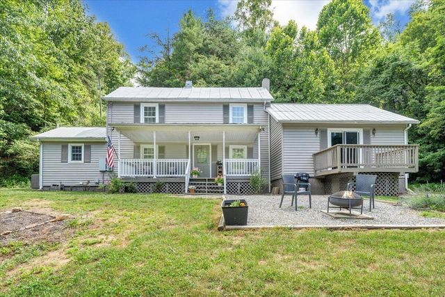 2852 Bethlehem RD, Boones Mill, VA 24065