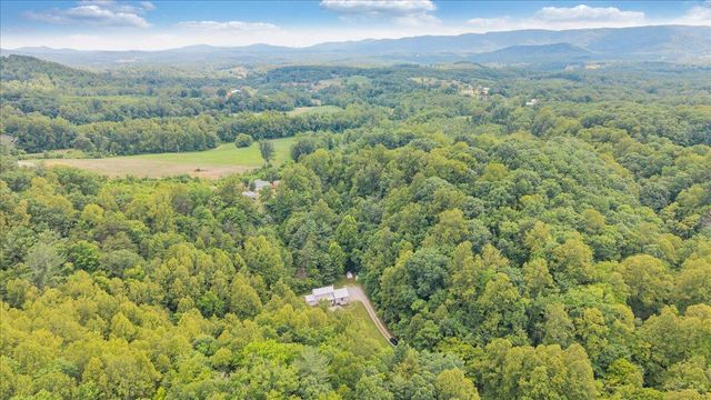 2852 Bethlehem RD, Boones Mill, VA 24065